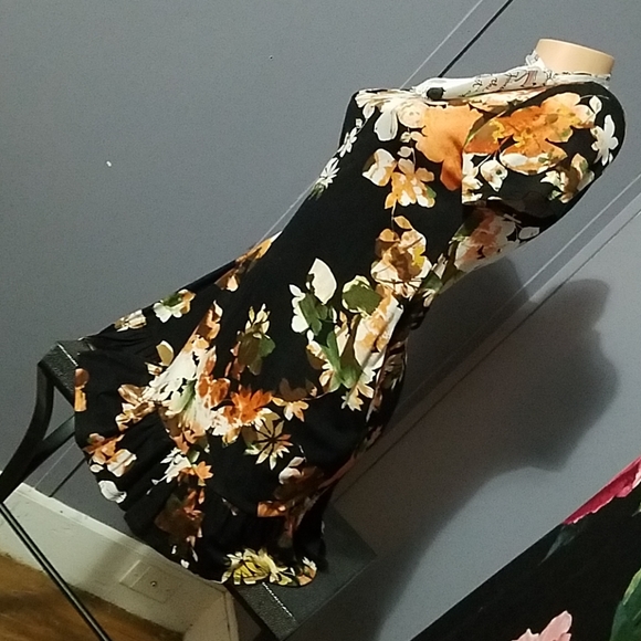 Stunning Sexy Swing Dress CLEARANCE FINAL PRICE - Picture 3 of 8